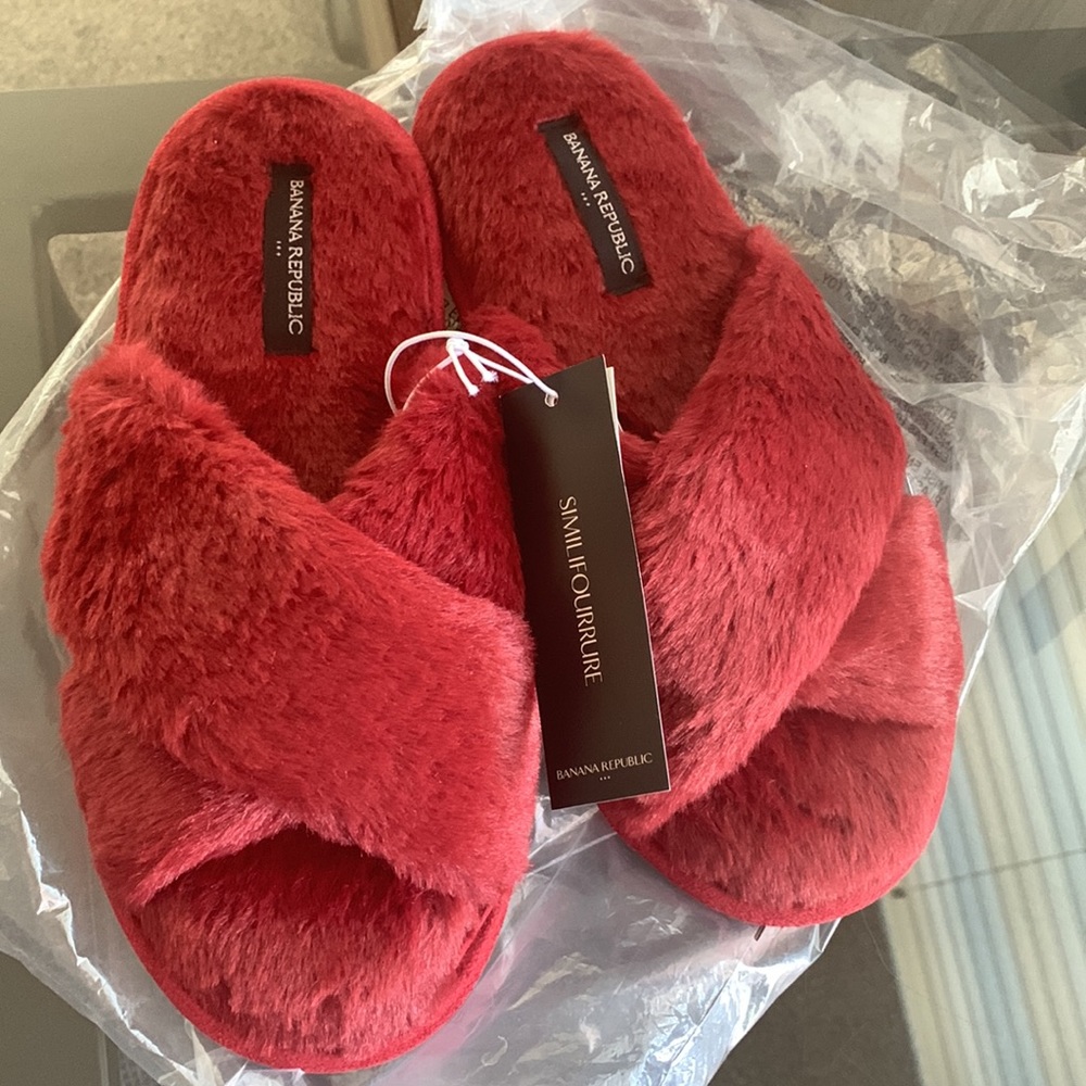Banana Republic slippers